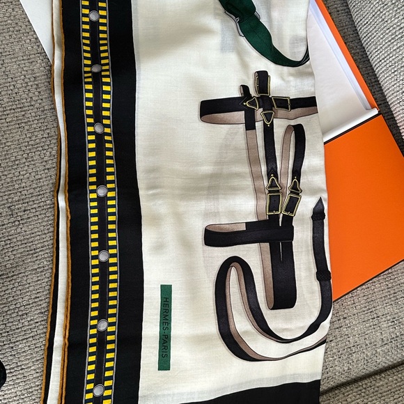 NEW  HERMES Lettres Equestres 100% Cashmere Shawl 140 Scarf w/ Receipt - Picture 7 of 13